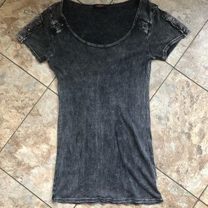 TPARTY SHORT SLEEVE TOP